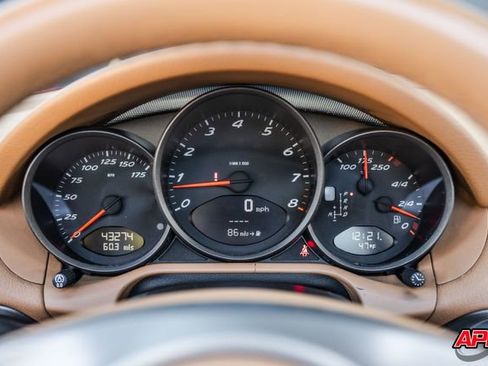 Used 2009 Porsche Boxster RWD image 9