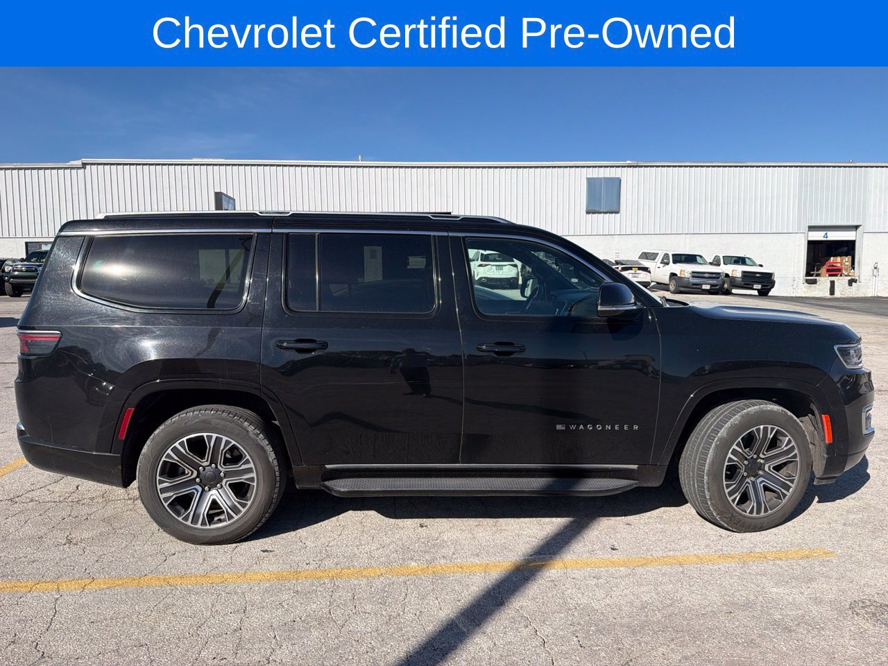Used 2024 Jeep Wagoneer Series II AWD/4WD image 2