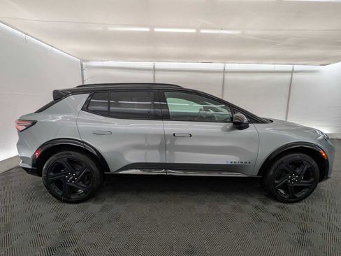 New 2026 Chevrolet Equinox EV RS image 7