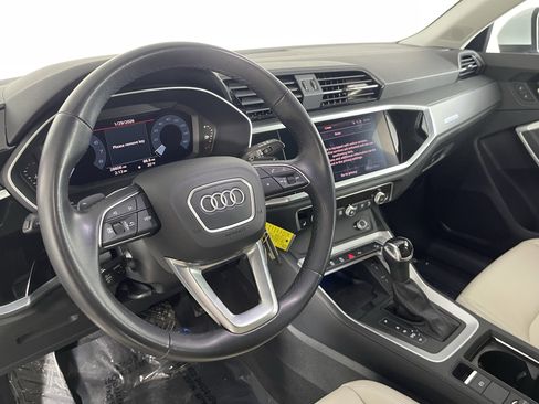Used 2022 Audi Q3 2.0T Premium Plus image 12