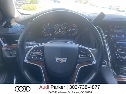 Used 2016 Cadillac Escalade Luxury AWD/4WD image 5
