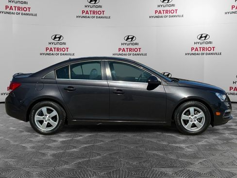 Used 2016 Chevrolet Cruze LT FWD image 24