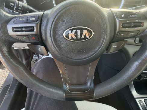 Used 2015 Kia Optima LX FWD image 11