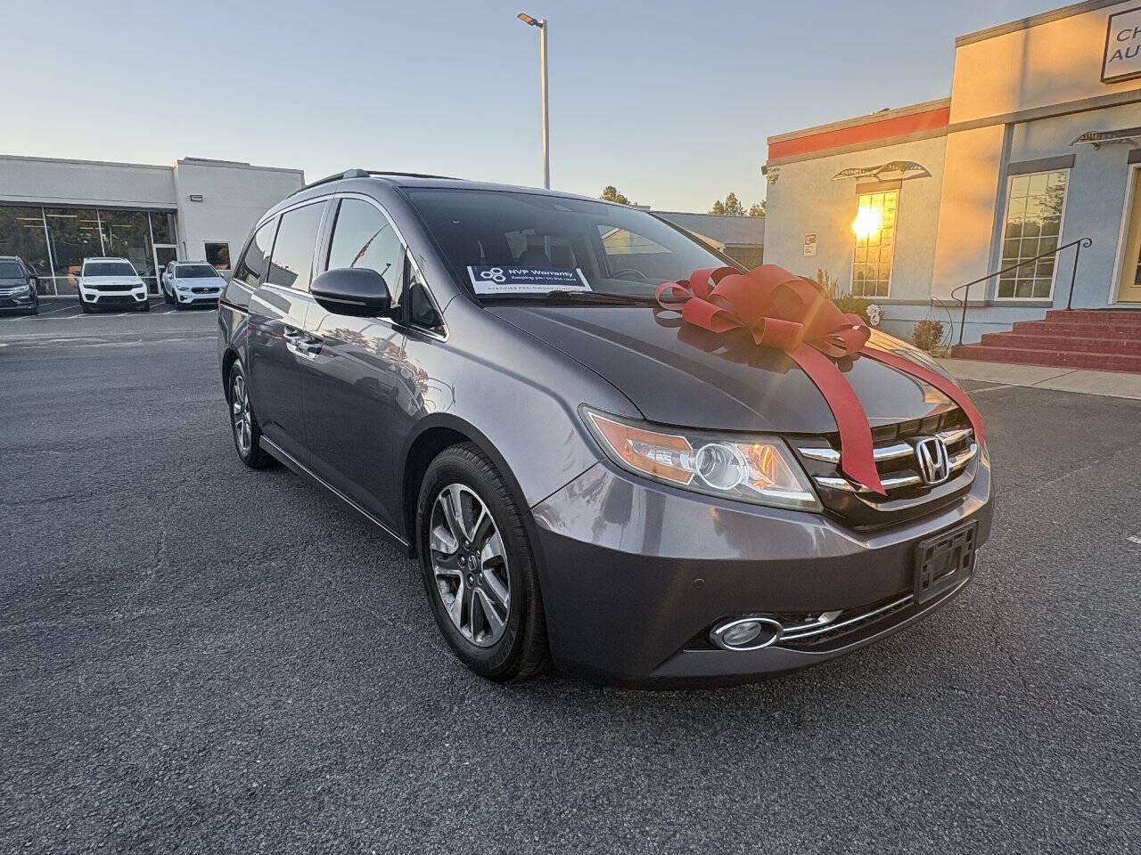 Used 2016 Honda Odyssey Touring Elite image 9