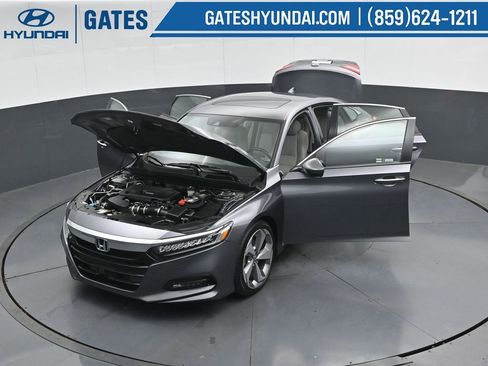 Used 2018 Honda Accord Touring image 55