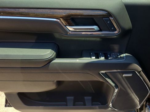 New 2025 GMC Sierra 1500 Elevation w/ Preferred Package image 23