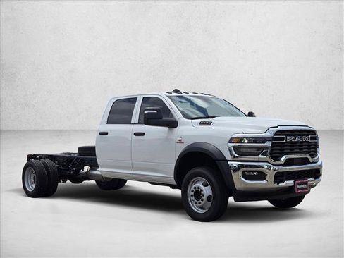 New 2026 RAM 5500 Tradesman w/ Chrome Appearance Group AWD/4WD image 6