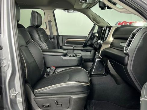 Used 2024 RAM 2500 Laramie image 31