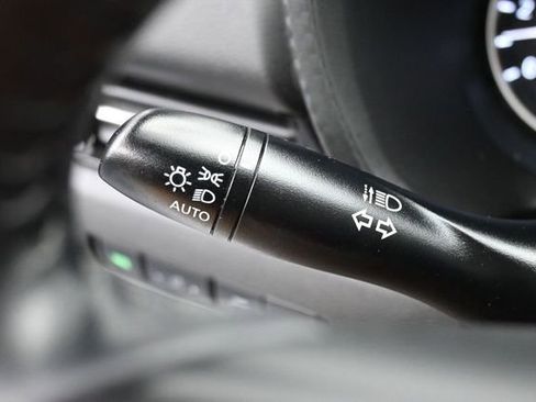 Used 2020 Nissan Sentra SV FWD image 23