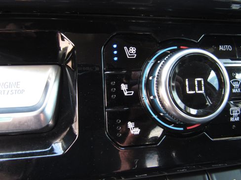 Used 2023 GMC Sierra 1500 Denali AWD/4WD image 21