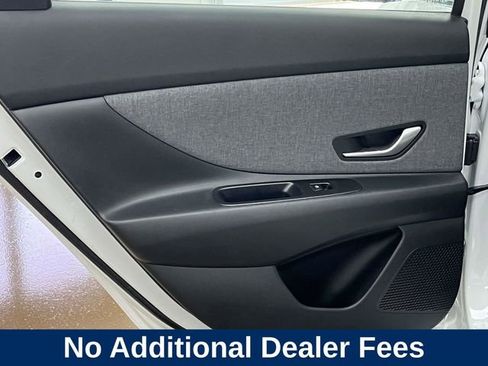 Used 2024 Hyundai Elantra Limited FWD image 19