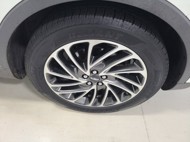 Used 2020 Lincoln Nautilus Reserve w/ Equipment Group 201A AWD/4WD image 40
