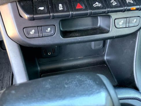 Used 2020 Chevrolet Colorado Z71 RWD image 35