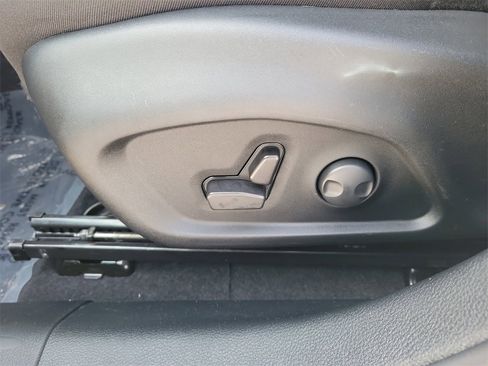 Certified 2024 Jeep Compass Limited w/ Elite Group image 13