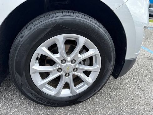 Used 2020 Chevrolet Equinox LS w/ LPO, Floor Liner Package FWD image 32