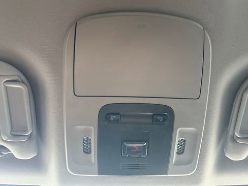 Used 2024 Toyota Camry SE image 16