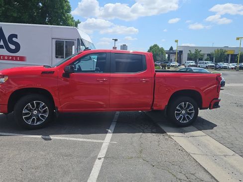 Used 2023 Chevrolet Silverado 1500 RST AWD/4WD image 5