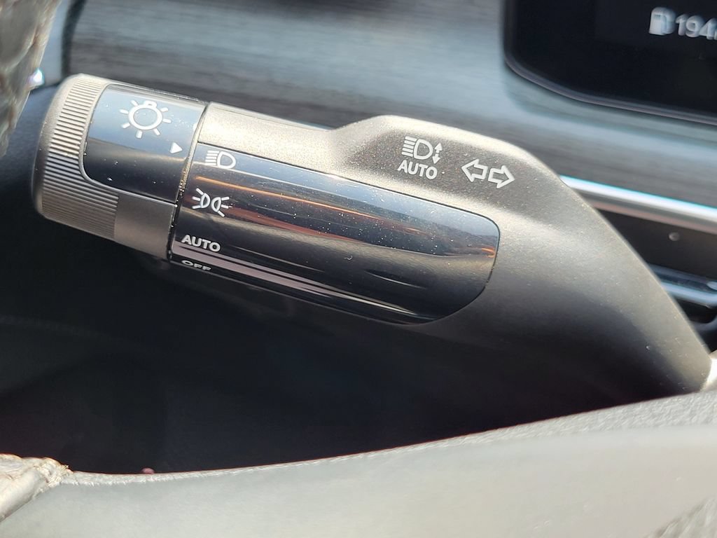 Used 2025 Kia K5 EX FWD image 17
