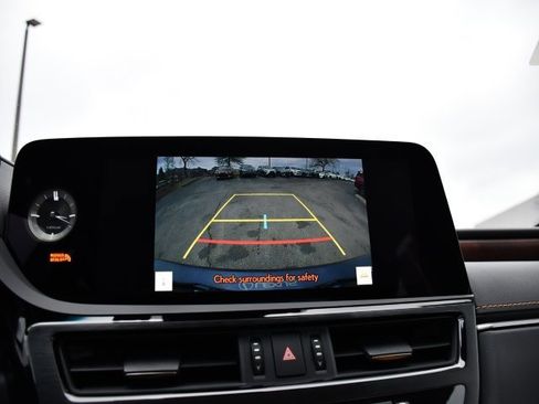 Certified 2025 Lexus ES 300h w/ Premium Package image 15