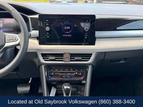 Certified 2026 Volkswagen Taos SE AWD/4WD image 15