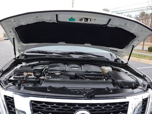 Used 2018 Nissan Armada Platinum w/ Interior Lighting Package image 10