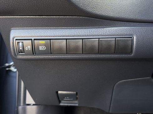 Used 2024 Toyota Corolla LE FWD image 22