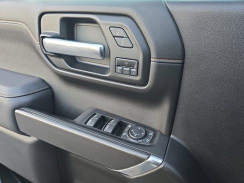 Used 2022 GMC Sierra 1500 AT4 w/ AT4 Premium Package image 25