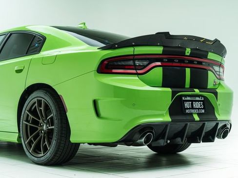 Used 2019 Dodge Charger Scat Pack w/ Navigation & Travel Group image 20