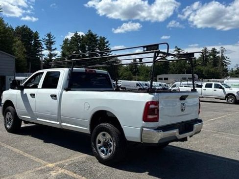 Used 2024 RAM 2500 Tradesman w/ Chrome Appearance Group AWD/4WD image 5