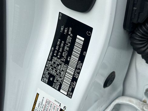 Used 2024 Lexus GX 550 image 41