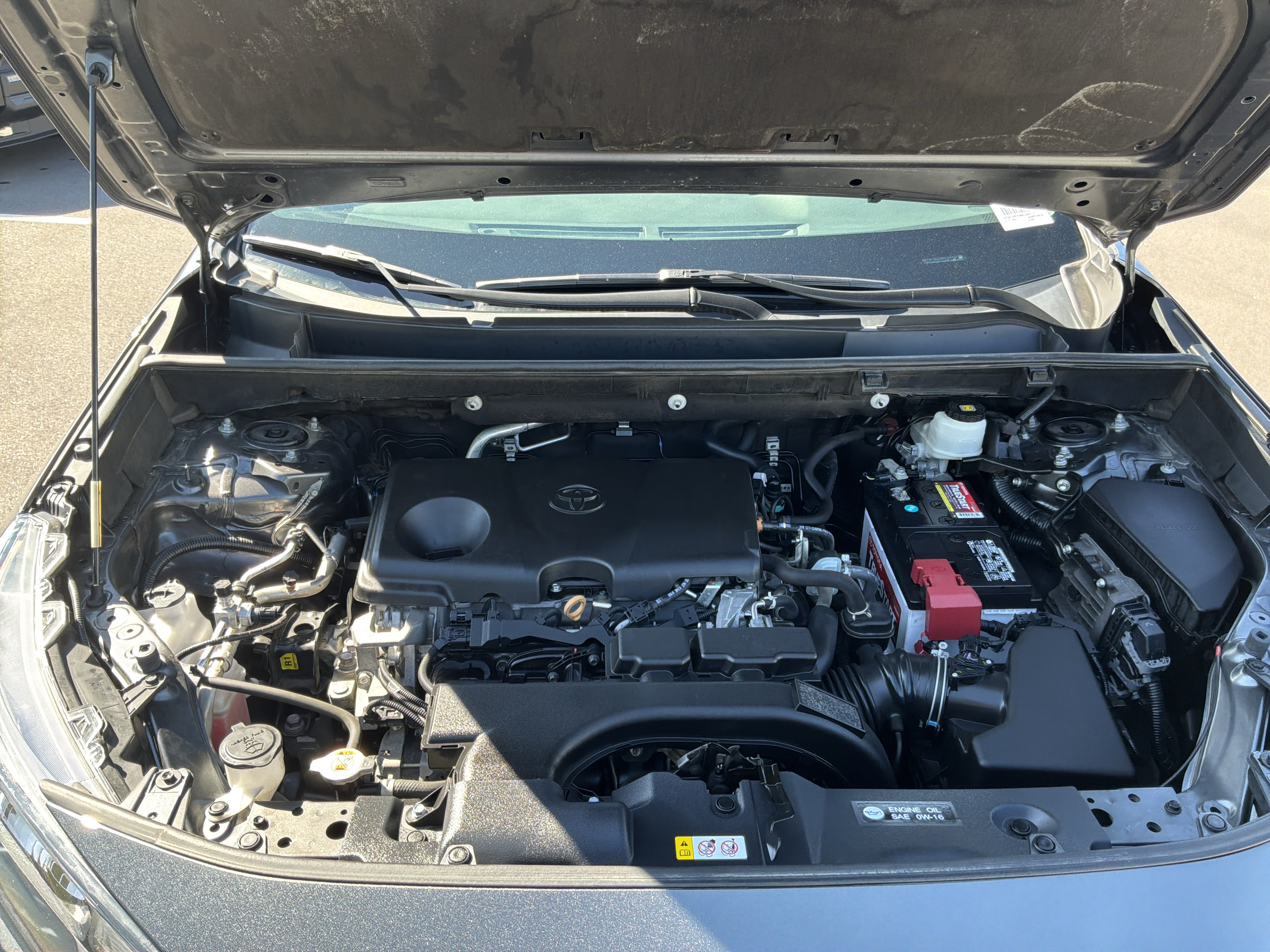 Used 2021 Toyota RAV4 LE AWD/4WD image 33