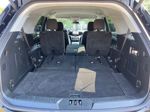 Certified 2022 Ford Explorer XLT AWD/4WD image 32