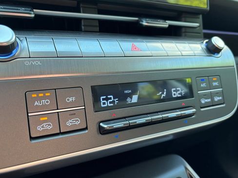 New 2026 Hyundai Kona Limited AWD/4WD image 32