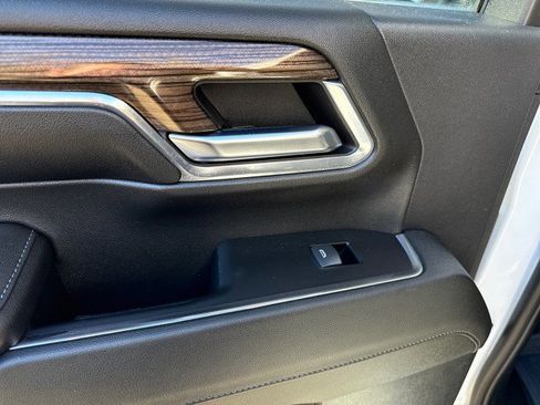 Used 2024 Chevrolet Silverado 2500 LT w/ Safety Package image 38