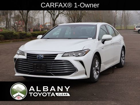 Used 2020 Toyota Avalon XLE image 1