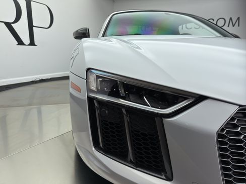 Used 2018 Audi R8 V10 plus AWD/4WD image 21