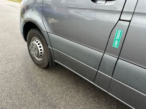 Used 2022 Mercedes-Benz Sprinter 4500 w/ Parking Package image 9