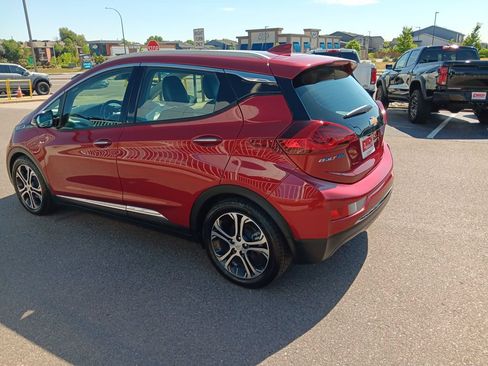 Used 2019 Chevrolet Bolt Premier w/ Infotainment Package FWD image 3