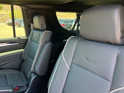 New 2026 Cadillac Escalade ESV Sport w/ Touring Package AWD/4WD image 21