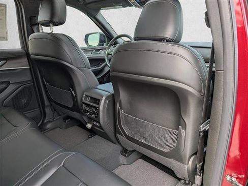 New 2025 Jeep Grand Cherokee Limited image 29