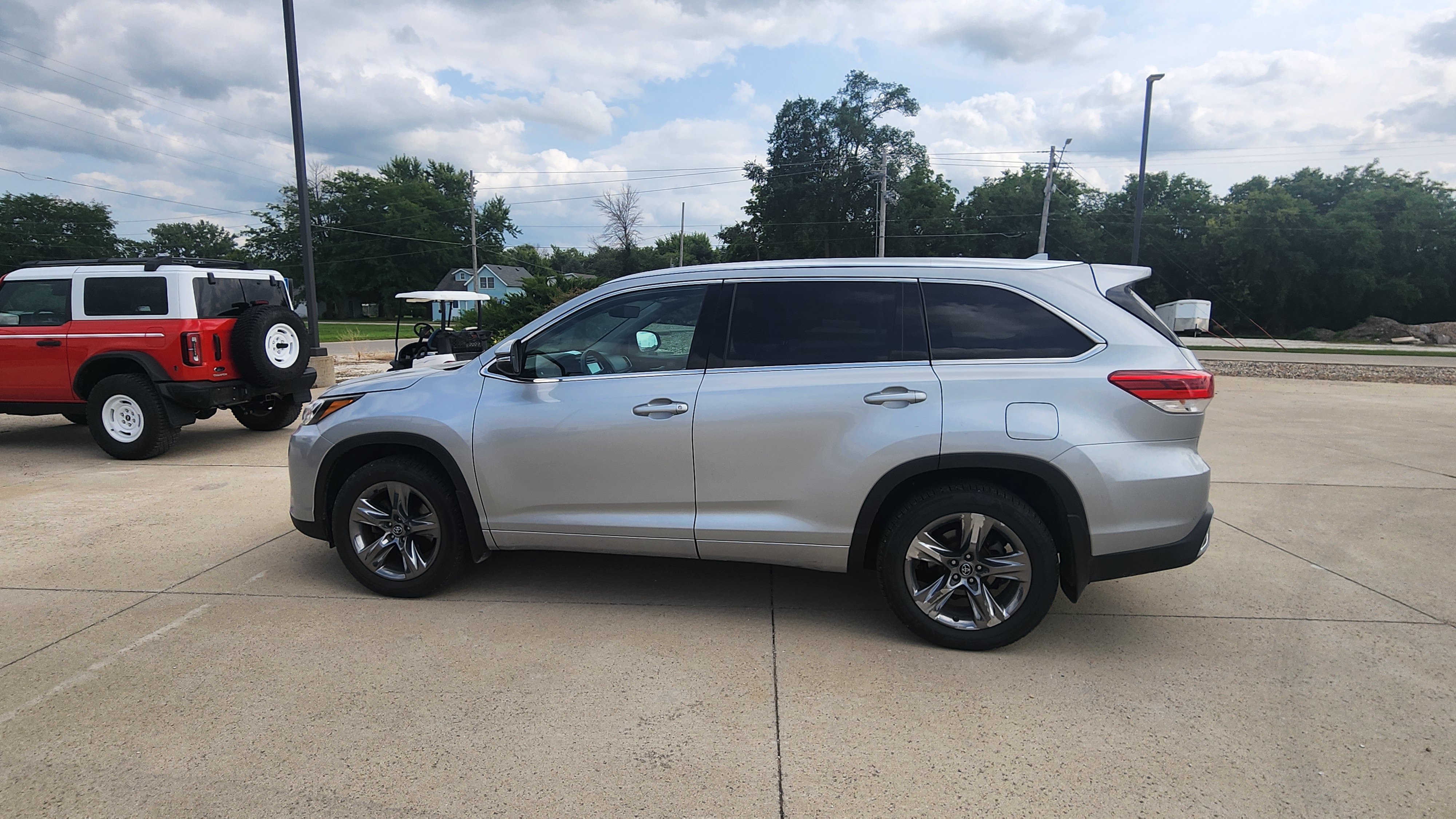 Used 2019 Toyota Highlander Limited Platinum AWD/4WD image 7