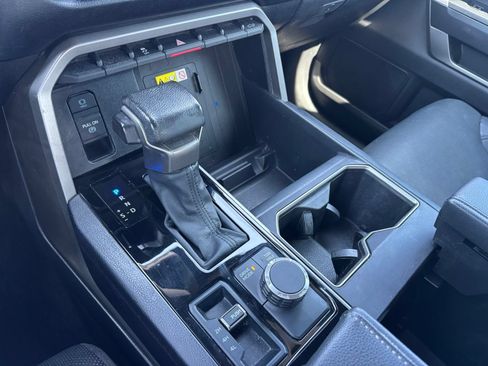 Used 2025 Toyota Tundra SR5 w/ SR5 Premium Package AWD/4WD image 24