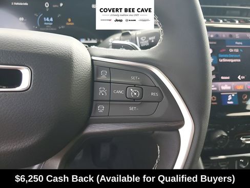 New 2025 Jeep Grand Cherokee Limited w/ Black Appearance Package image 35