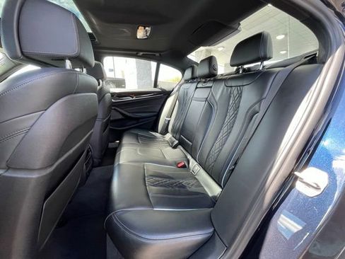 Used 2018 BMW M550i xDrive AWD/4WD image 28