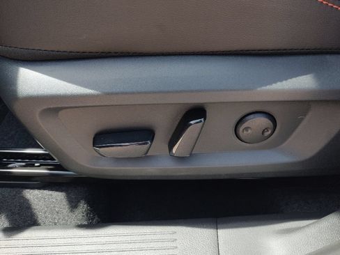 New 2026 Nissan Rogue SV AWD/4WD image 18