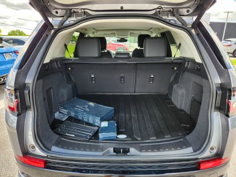 Certified 2024 Land Rover Discovery Sport S image 8