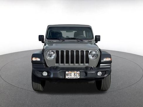 Used 2023 Jeep Wrangler Sport image 3