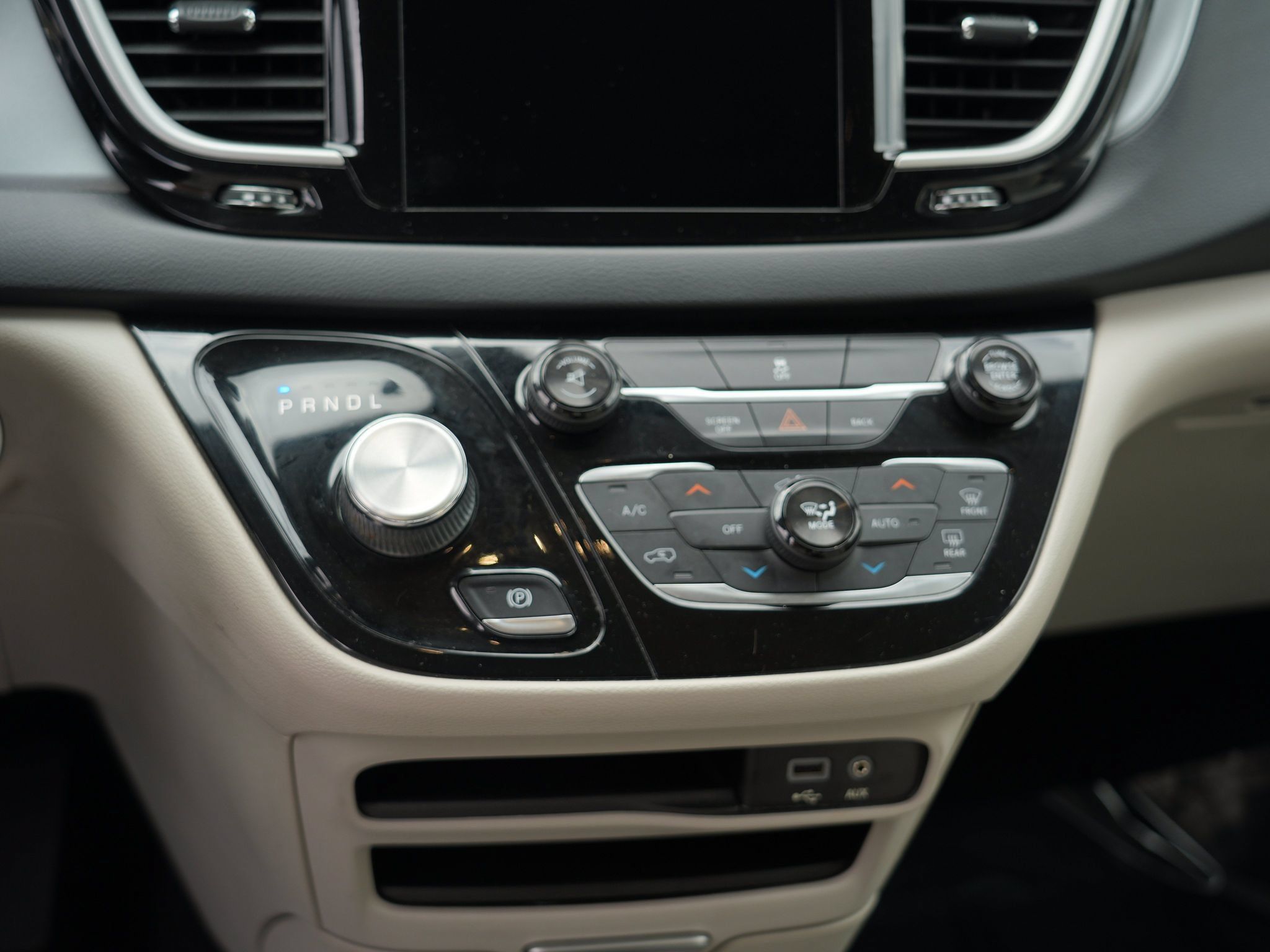 Used 2017 Chrysler Pacifica Touring Plus FWD image 22