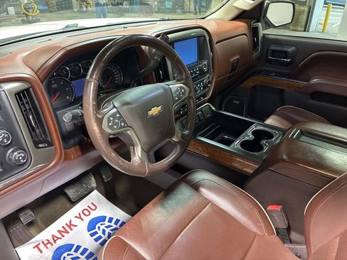 Used 2015 Chevrolet Silverado 1500 High Country w/ High Country Premium Package image 4
