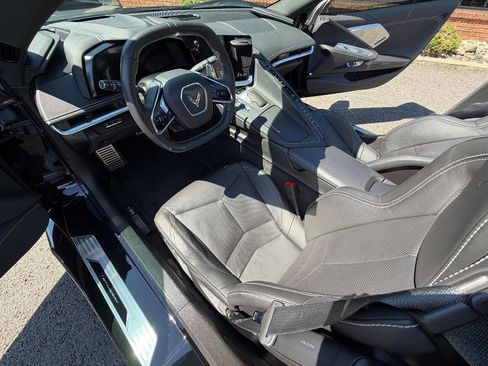 Used 2024 Chevrolet Corvette Stingray Preferred Cpe w/ Z51 Performance Package RWD image 29